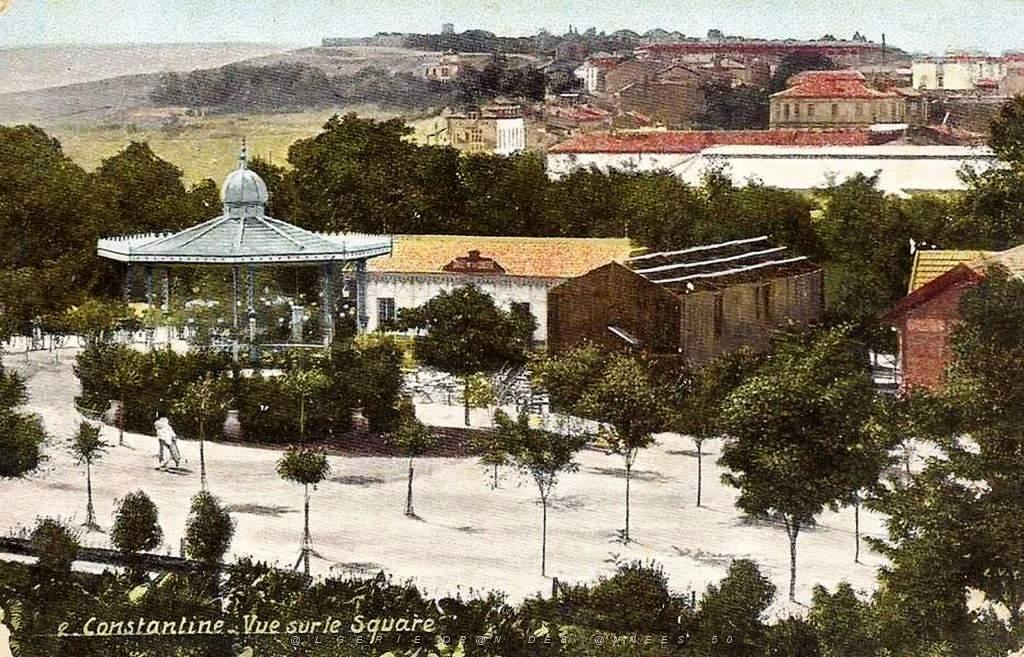 Constantine - Kiosque 03.jpg
